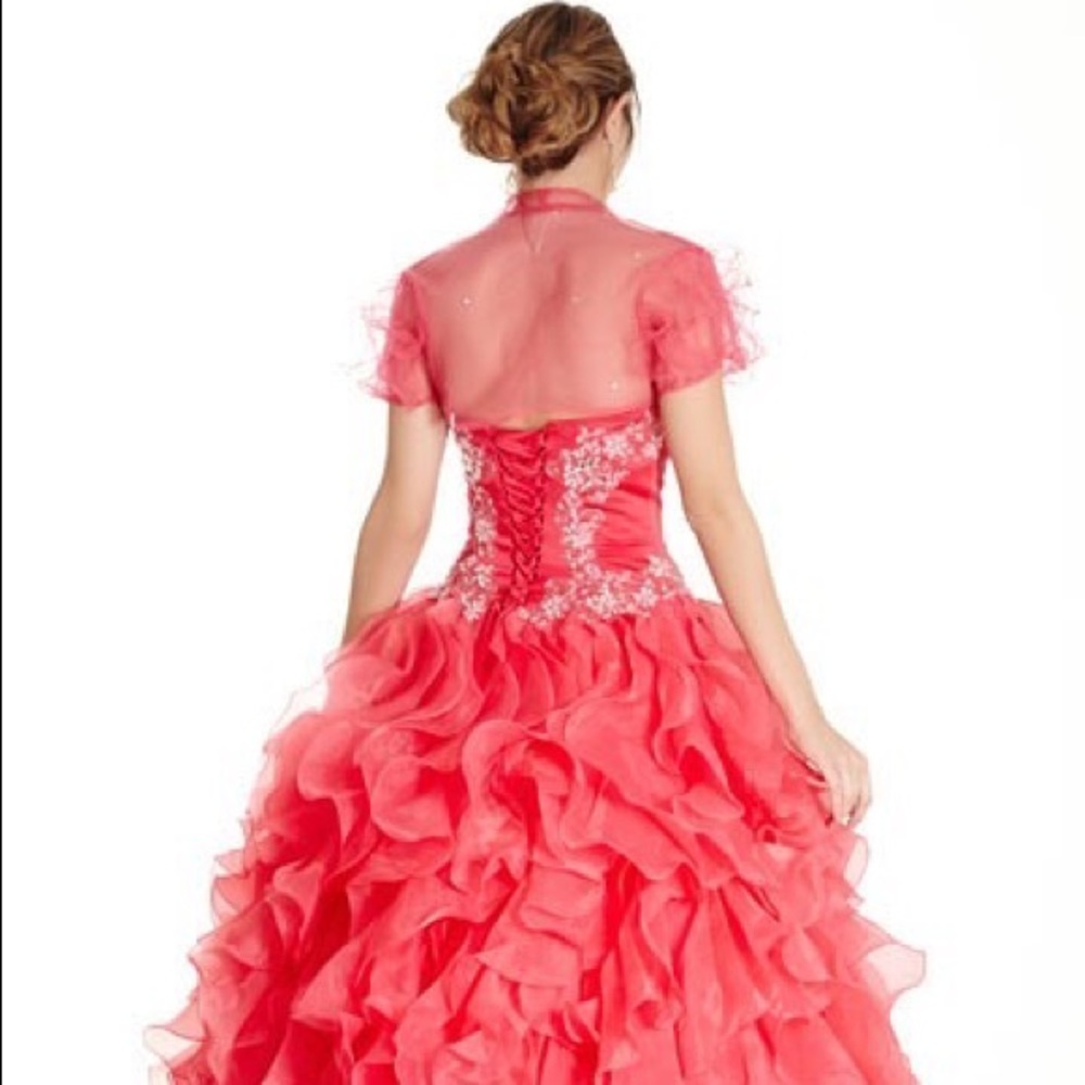Strapless,sweetheart neckline quinceanera gown